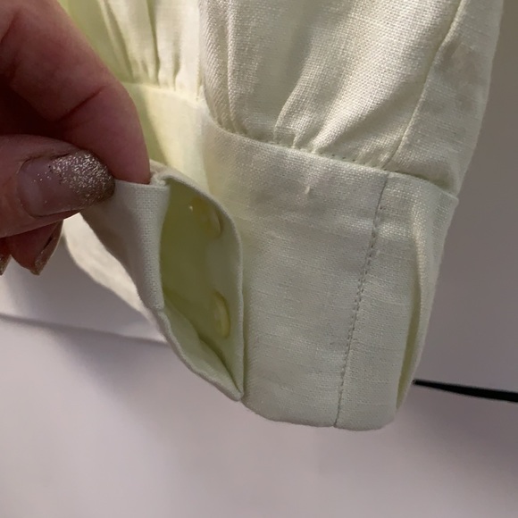 ❗️SOLD❗️ Babaton Tahoma Blouse - Picture 7 of 9